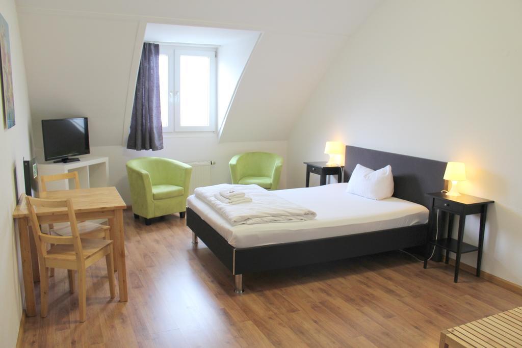Stayinn Hostel Und Gaestehaus Freiburg im Breisgau Pokoj fotografie